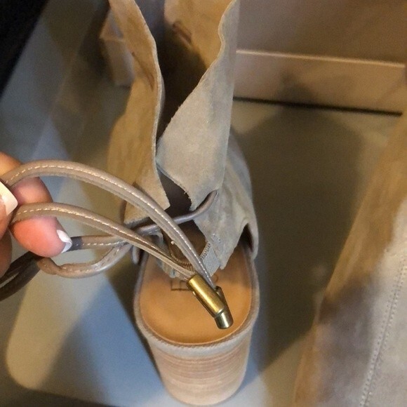 Franco sarto size 7.5 Fenwick peep toe stacked heel - Picture 5 of 11